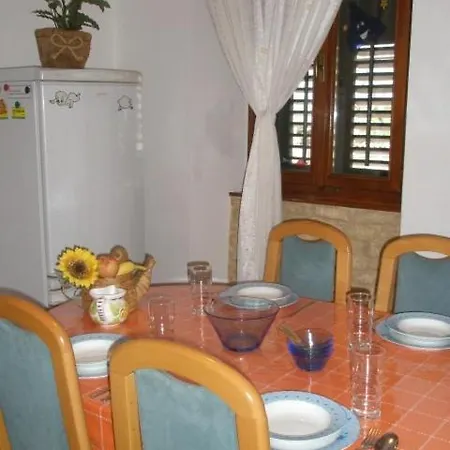With Wifi Vodnjan, Fazana - 14650 Apartman *